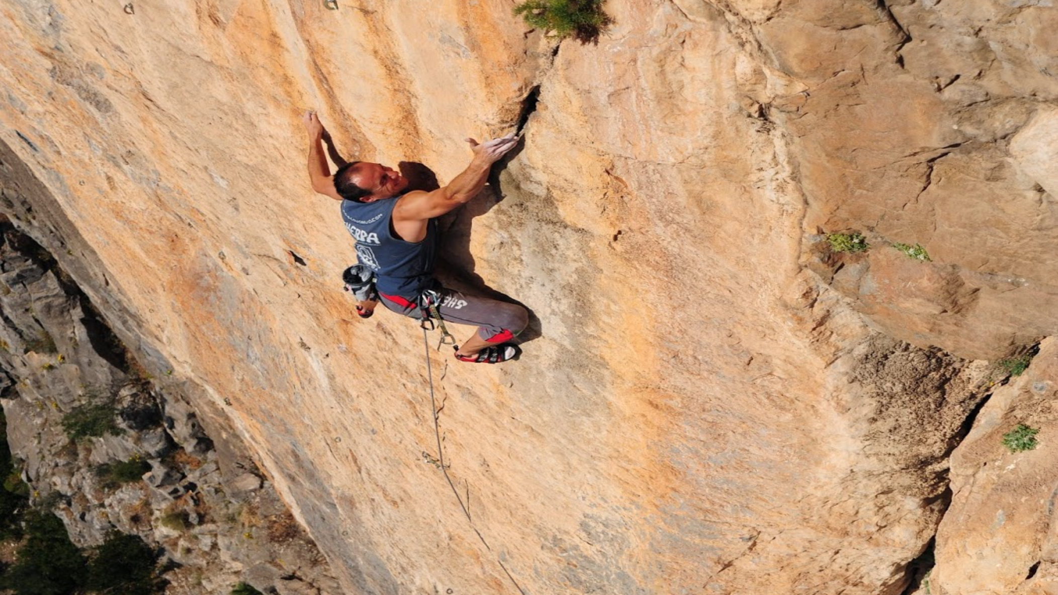 Mascando la trajedia 7b+ 38m, Escalate, Los Vados