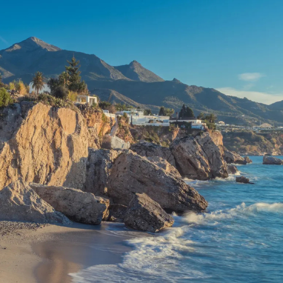 Nerja montagne, falaises, mer